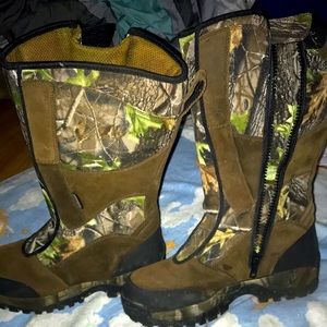 Red head womans  boots .